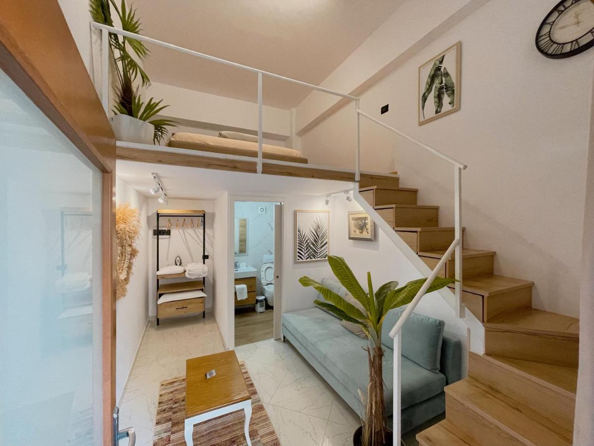Duplex Lungomare Suites Vlorë エクステリア 写真