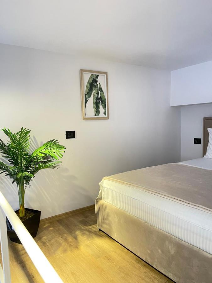 Duplex Lungomare Suites Vlorë エクステリア 写真