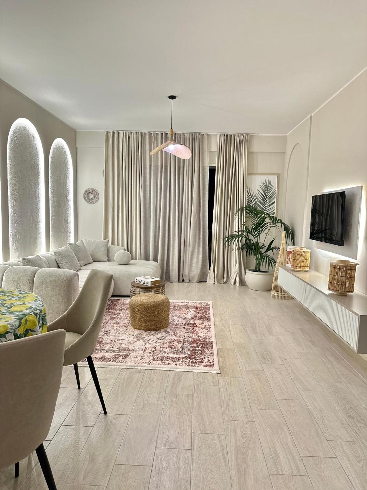 Duplex Lungomare Suites Vlorë エクステリア 写真